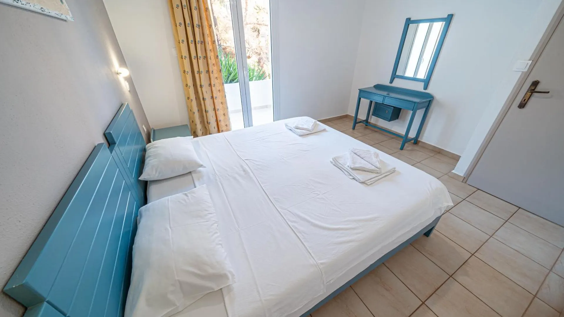 Cretan Life Holidays Hotel Chorafakia Greece